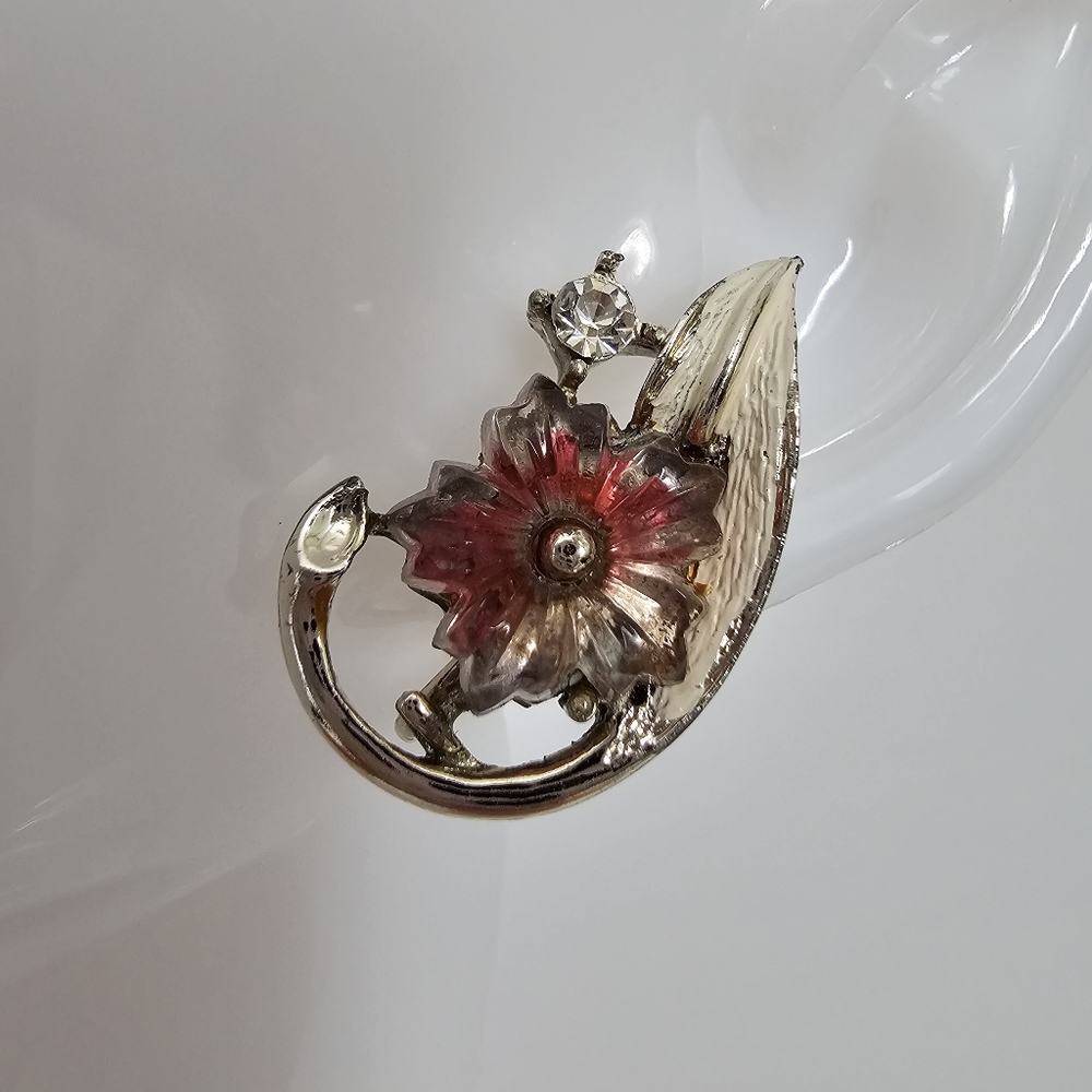 Vintage Signed Coro Pink Sugar Flower Screw-Back Earrings - 1940s/50s
